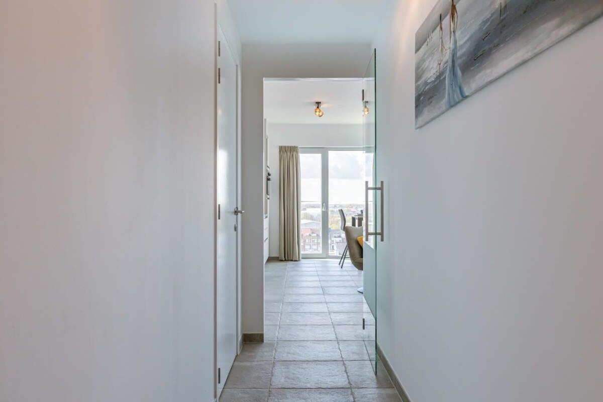 Huswell - Bright Apartment With Seaview Bredene Eksteriør bilde