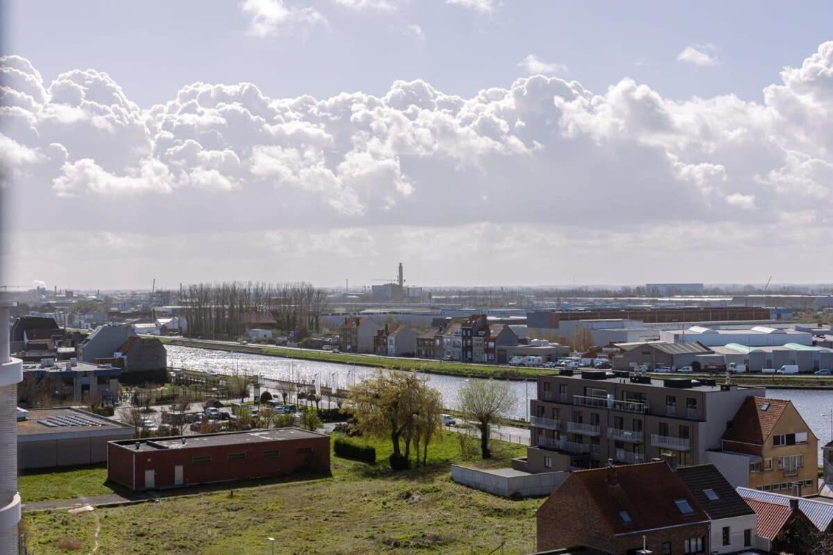 Huswell - Bright Apartment With Seaview Bredene Eksteriør bilde