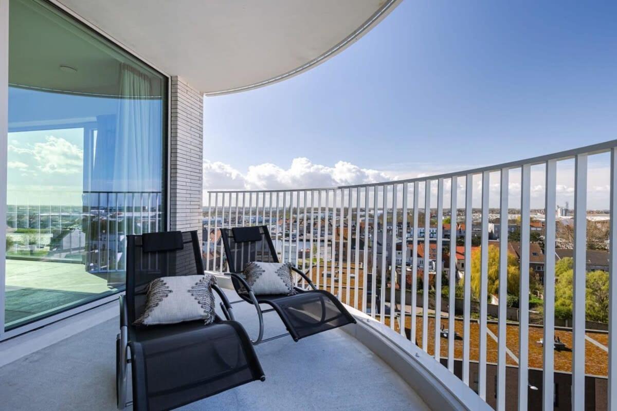 Huswell - Bright Apartment With Seaview Bredene Eksteriør bilde